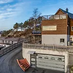 Luxury Seafront With Panoramic Views Вилла Veland
