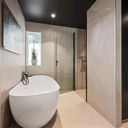 Villa Luxury Seafront With Panoramic Views *