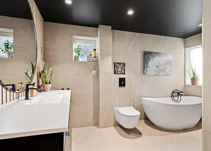 Luxury Seafront With Panoramic Views Villa