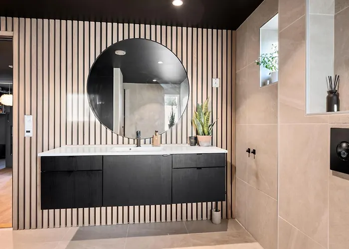 Luxury Seafront With Panoramic Views Villa