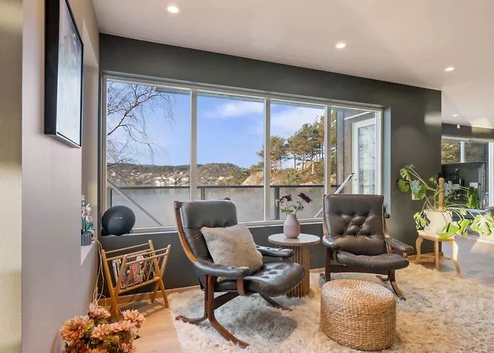 Luxury Seafront With Panoramic Views Villa *